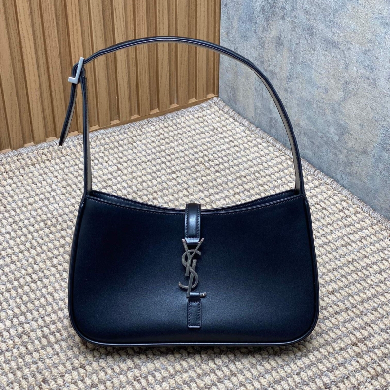 Y51 hobo bags